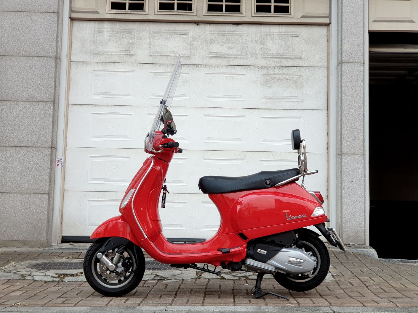 베스파 LX 125 thumb 2