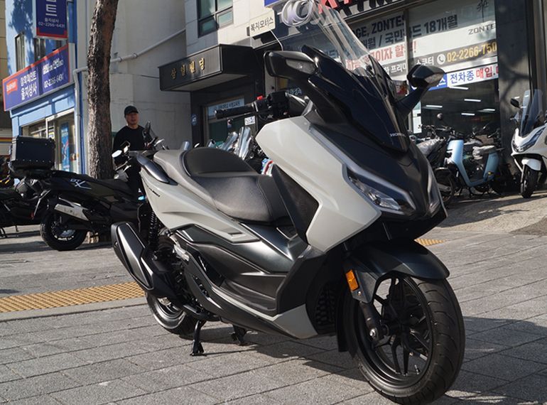 혼다 포르자 350 main