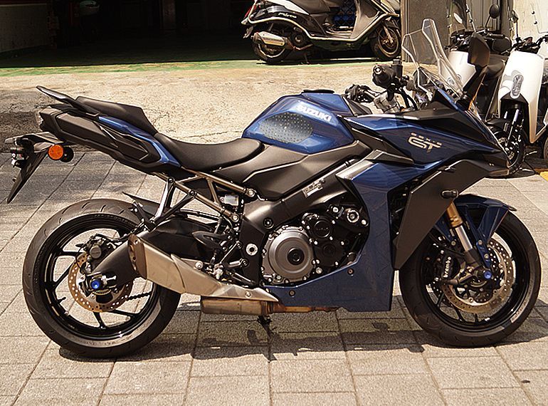 스즈키 GSX S 1000 GT thumb 2