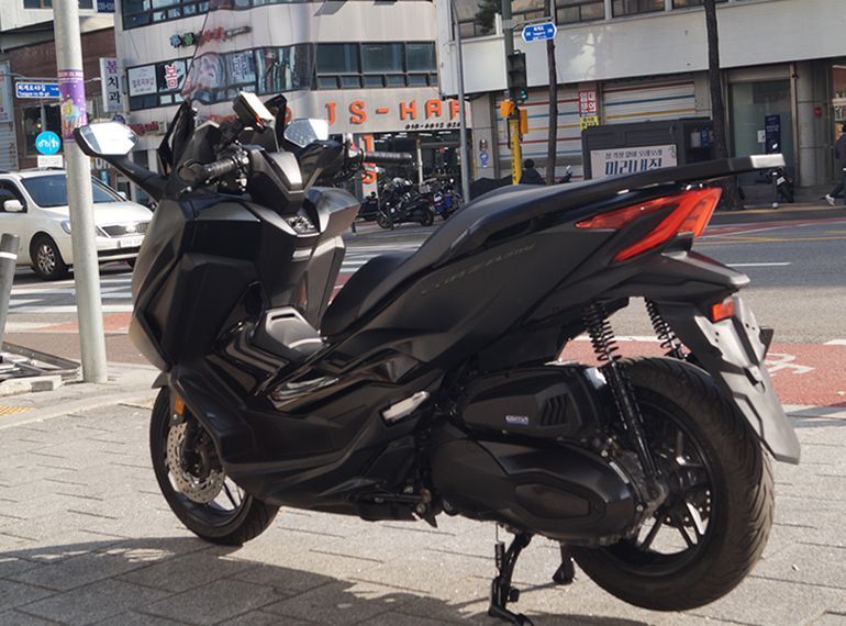 혼다 포르자 350 more