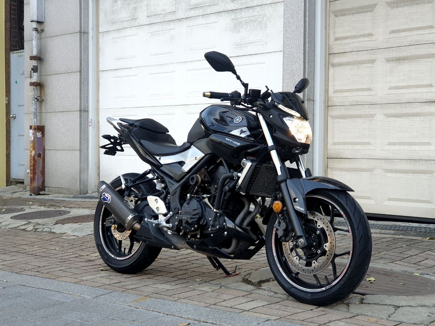 야마하 MT 03 more