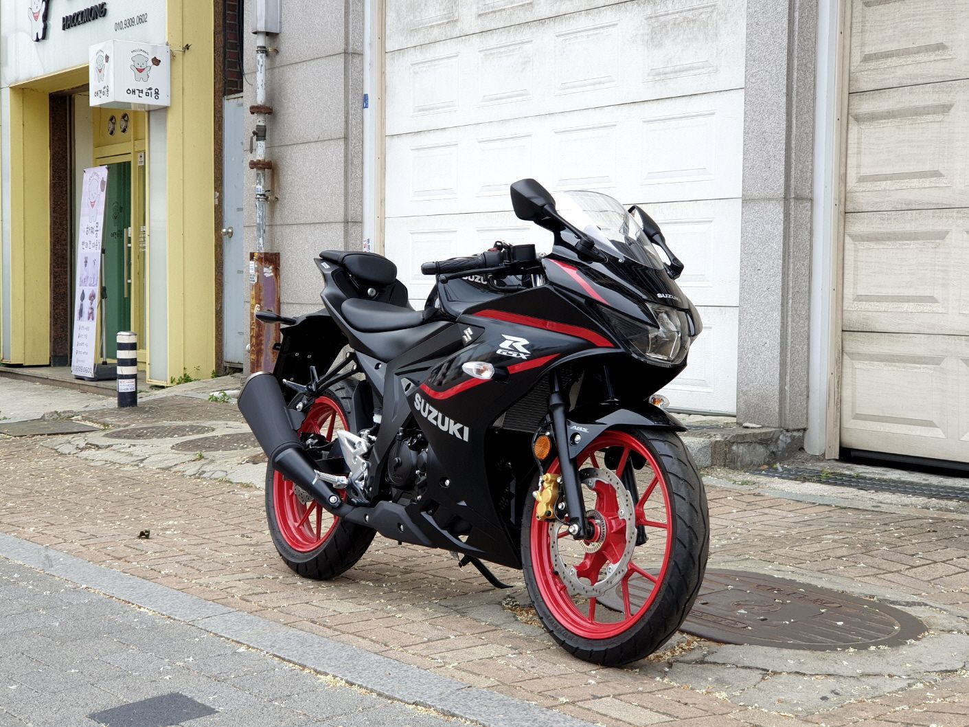 스즈키 GSX R 125 ABS more