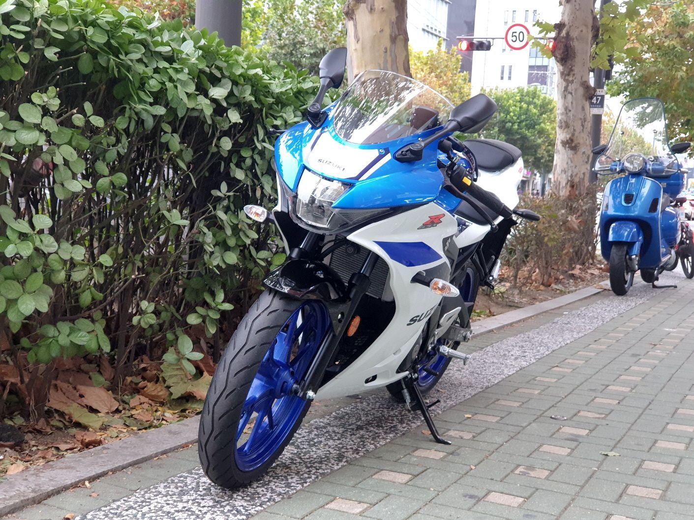 스즈키 GSX R 125 ABS more