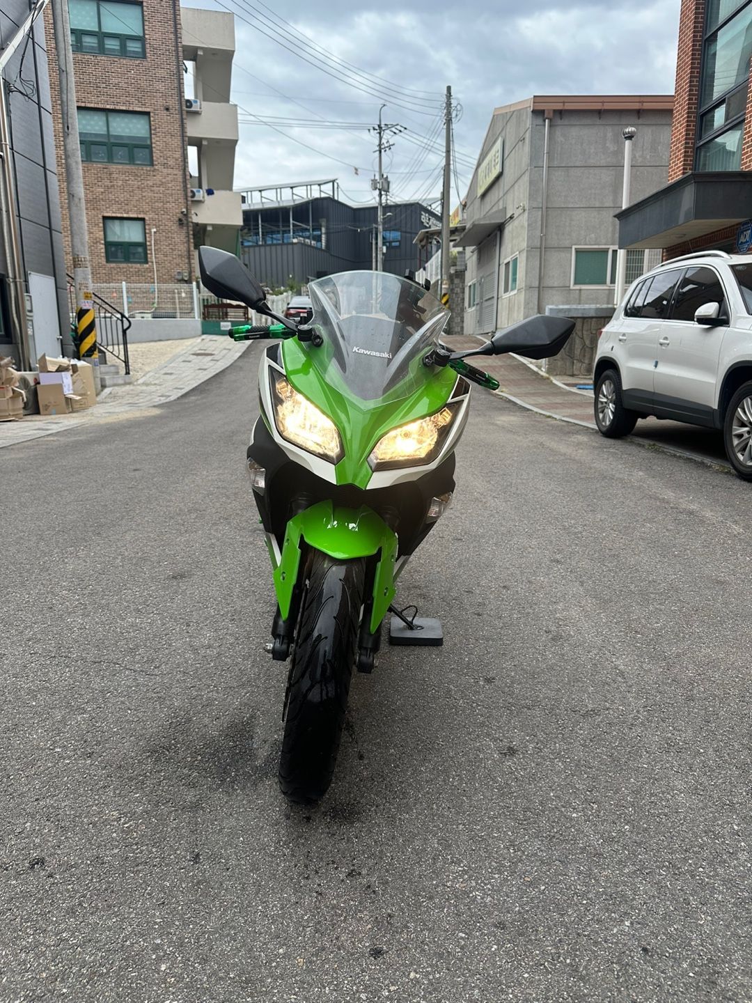 가와사키 닌자 300 more