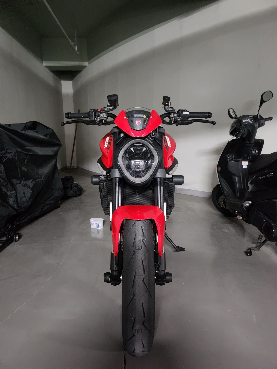 두카티 몬스터 937 thumb 2