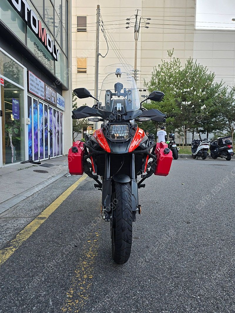 스즈키 브이스트롬 1050 XT more