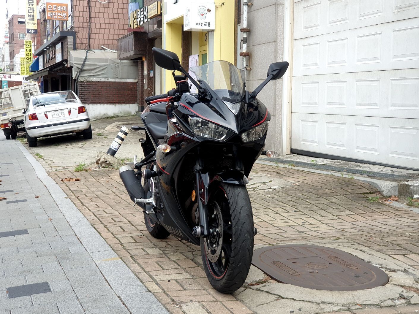 야마하 YZF R3 more