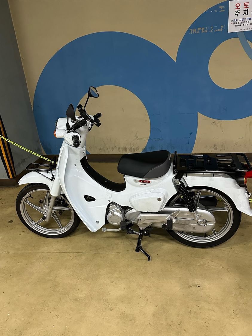 혼다 슈퍼 커브 110 thumb 2