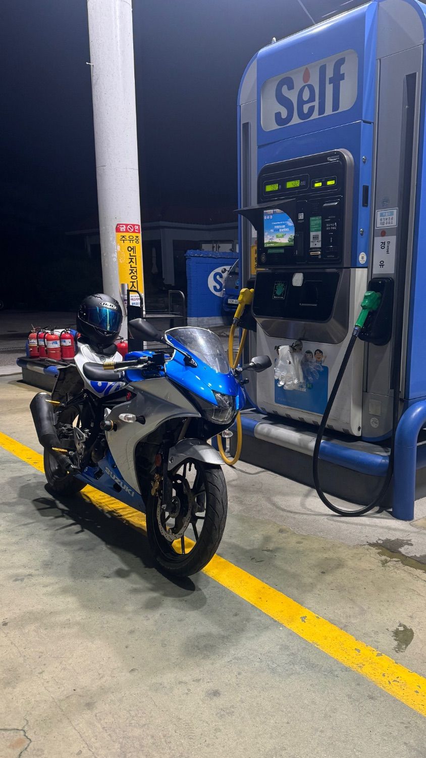 스즈키 GSX R 125 ABS more