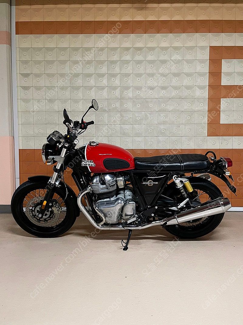 로얄엔필드 인터셉터 650 thumb 2