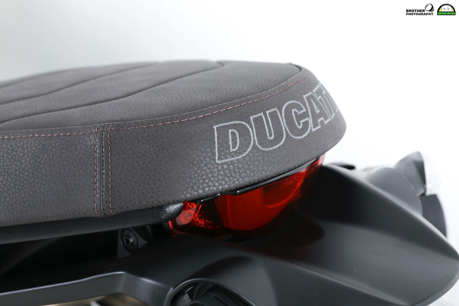 두카티 스크램블러 1100 스포츠 프로 more