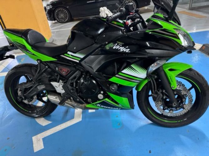 가와사키 닌자 650 thumb 2