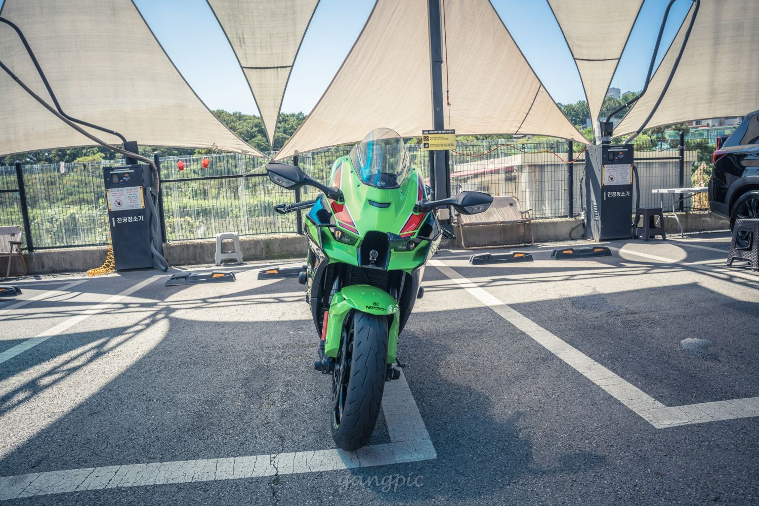 가와사키 닌자 ZX 10 R more