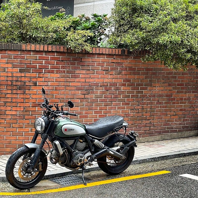 두카티 스크램블러 어반 엔듀로 main