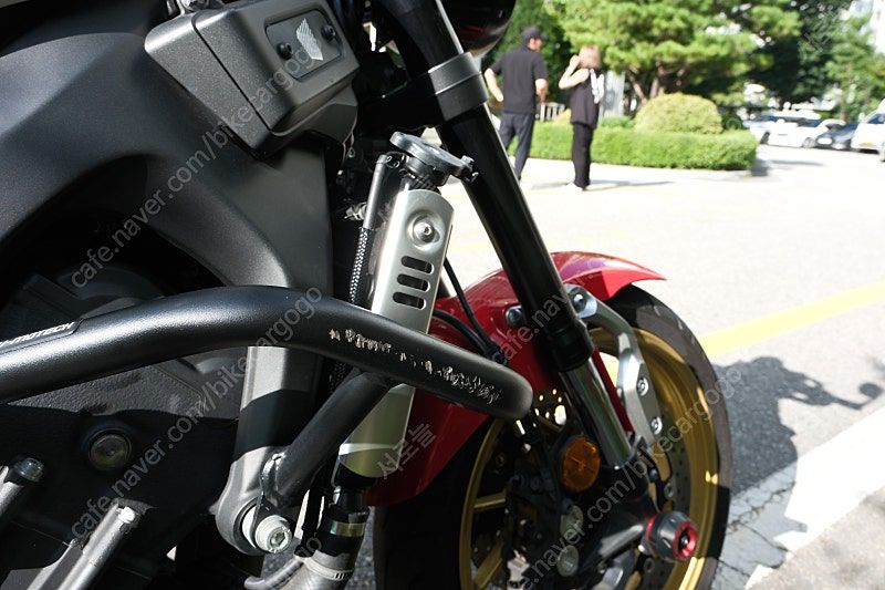 야마하 XSR 900 thumb 2