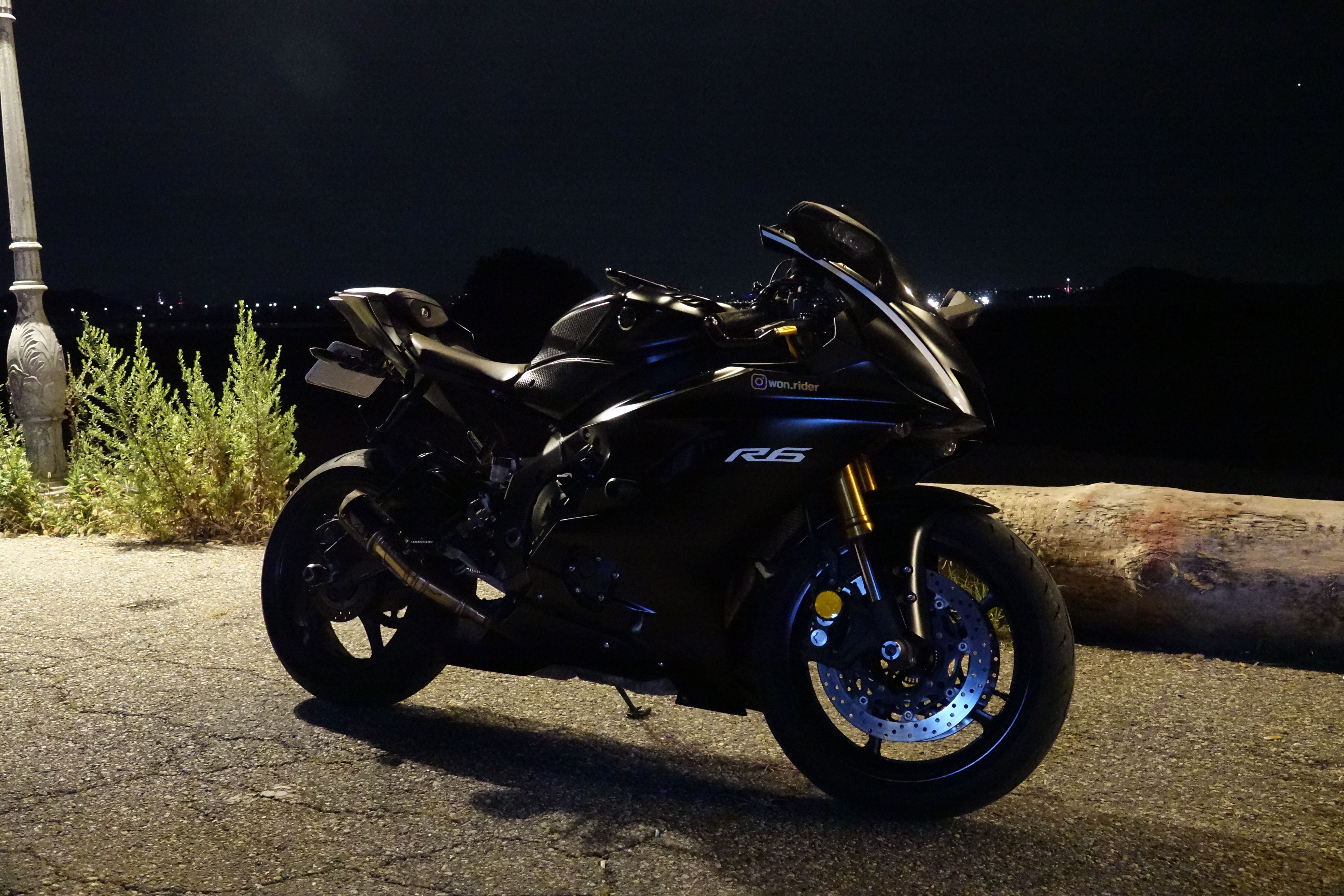 야마하 YZF R6 thumb 2