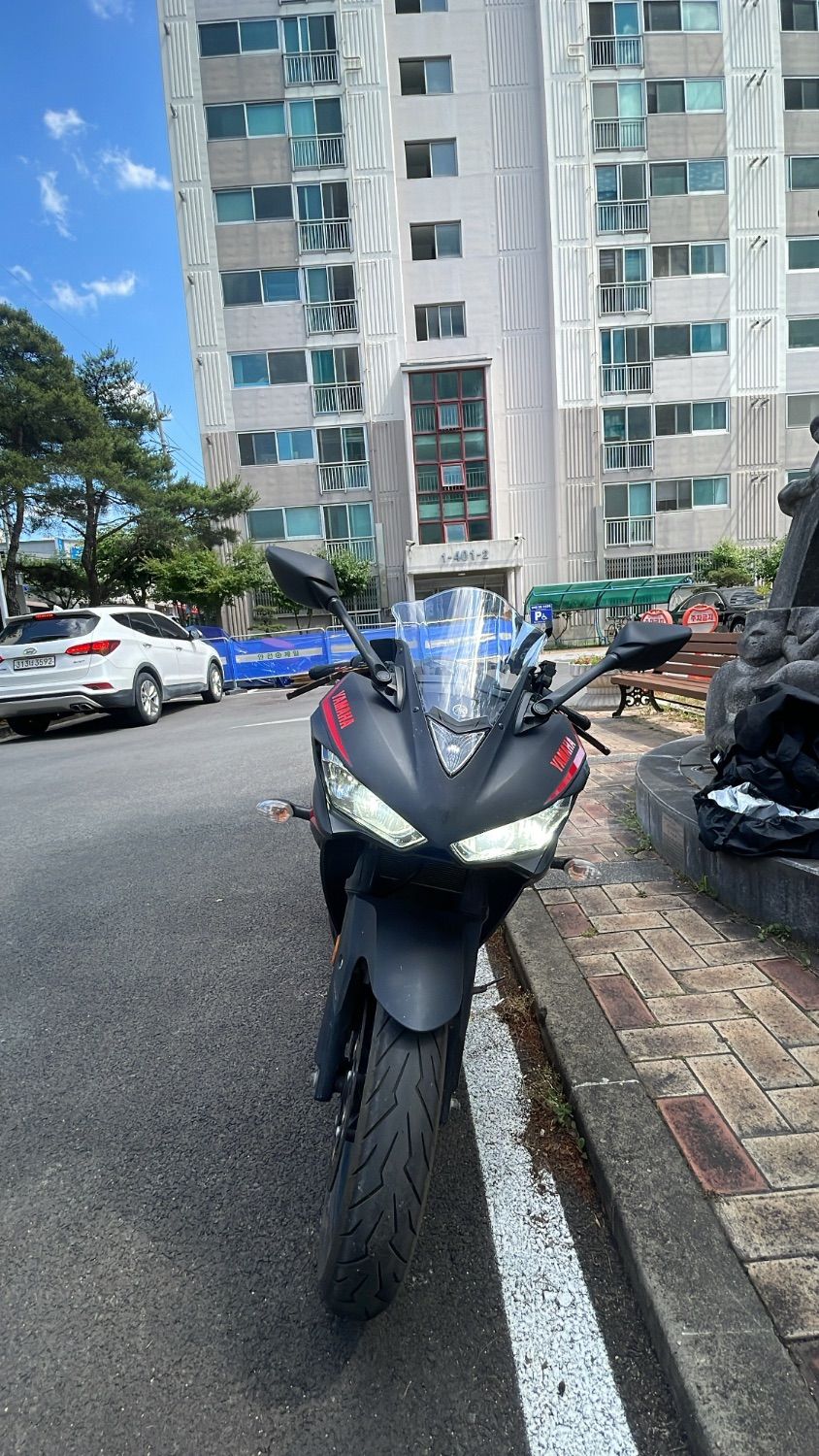 야마하 YZF R3 main