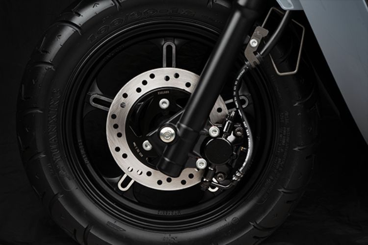 에릭 젬마 125 thumb 2