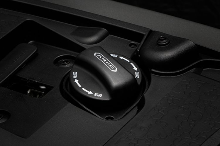 에릭 젬마 125 more