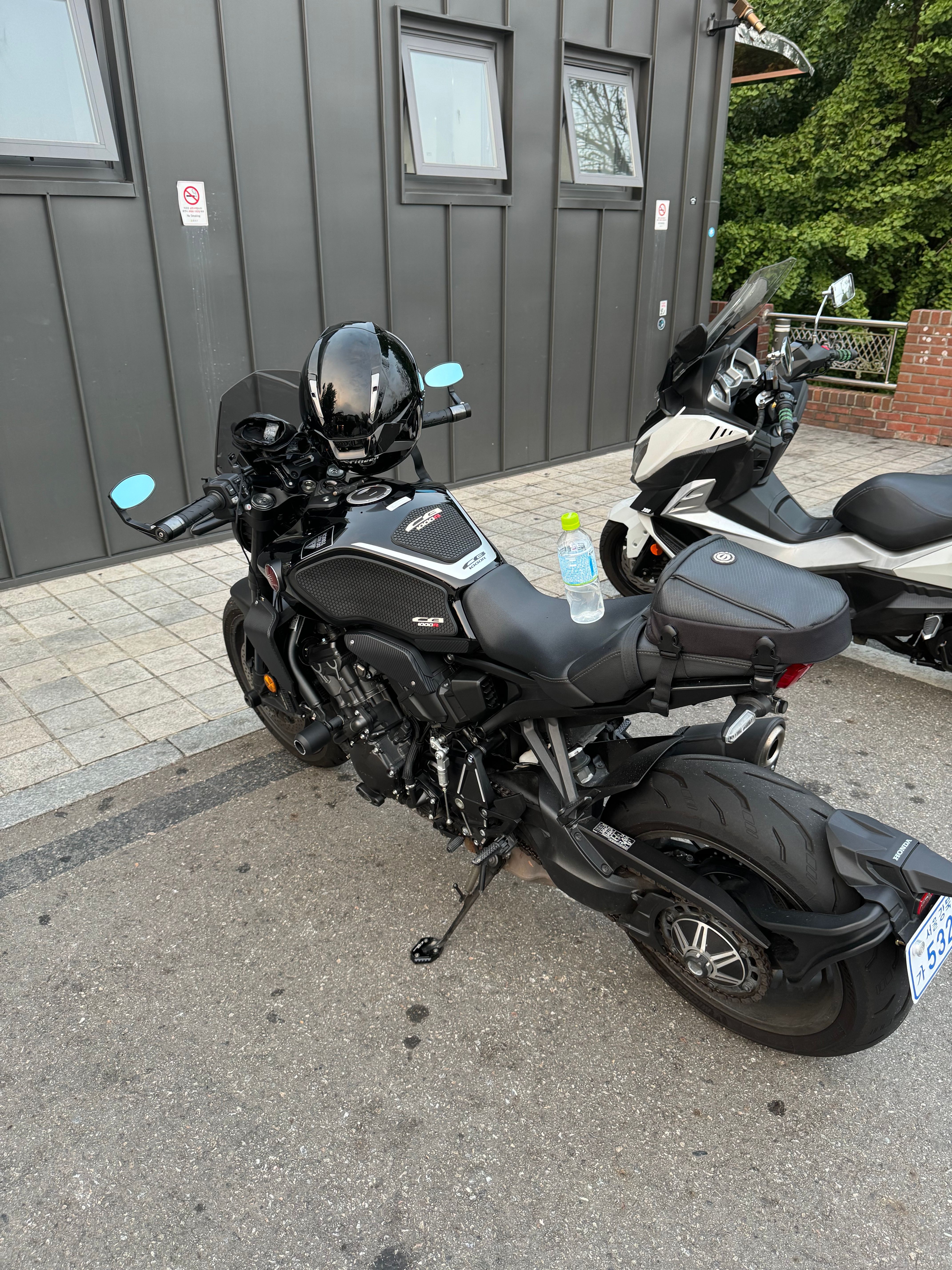 혼다 CB 1000 R thumb 2