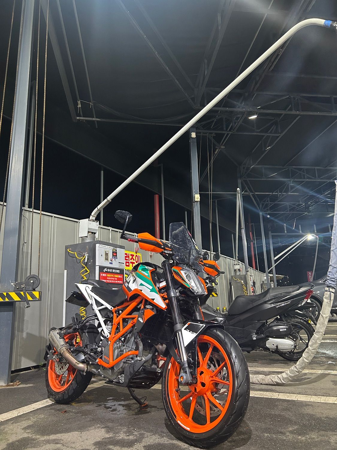 KTM 390 듀크 main
