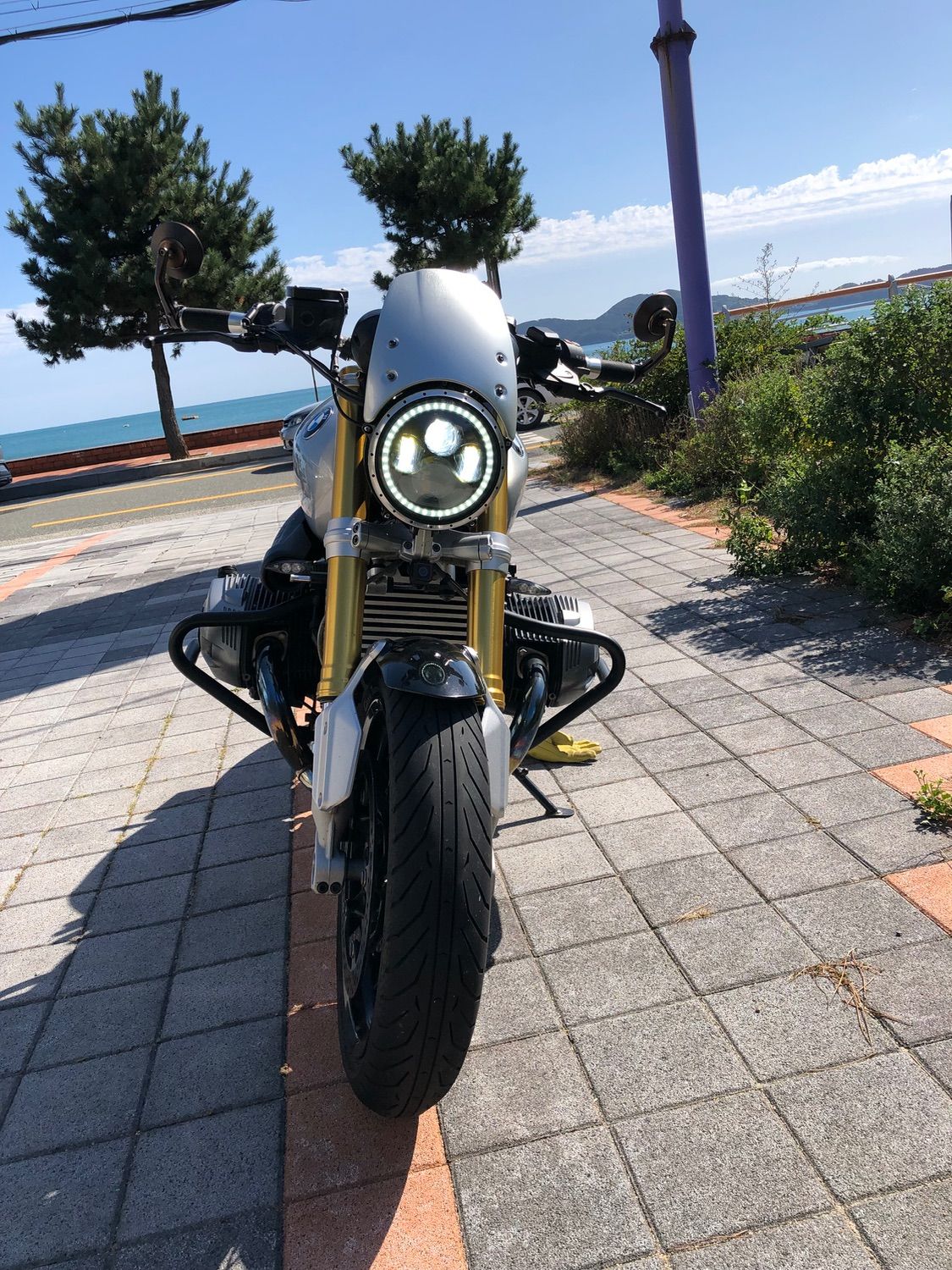 BMW R nine T 2016 화이트 사진 2
