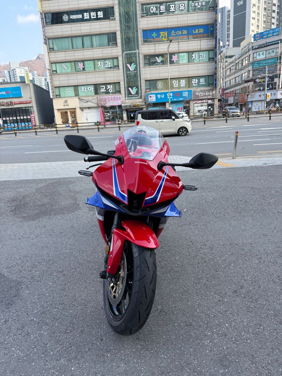 혼다 CBR 600 RR 2025 레드 사진 1