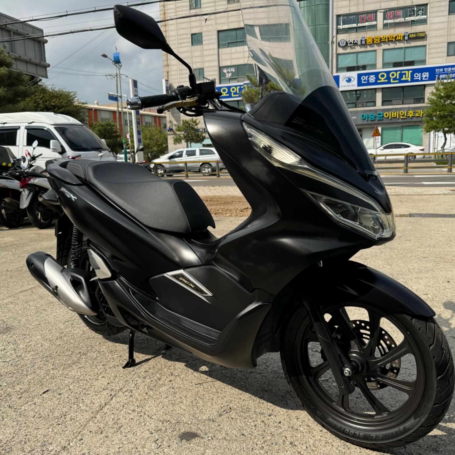 혼다 PCX 125 thumb 2