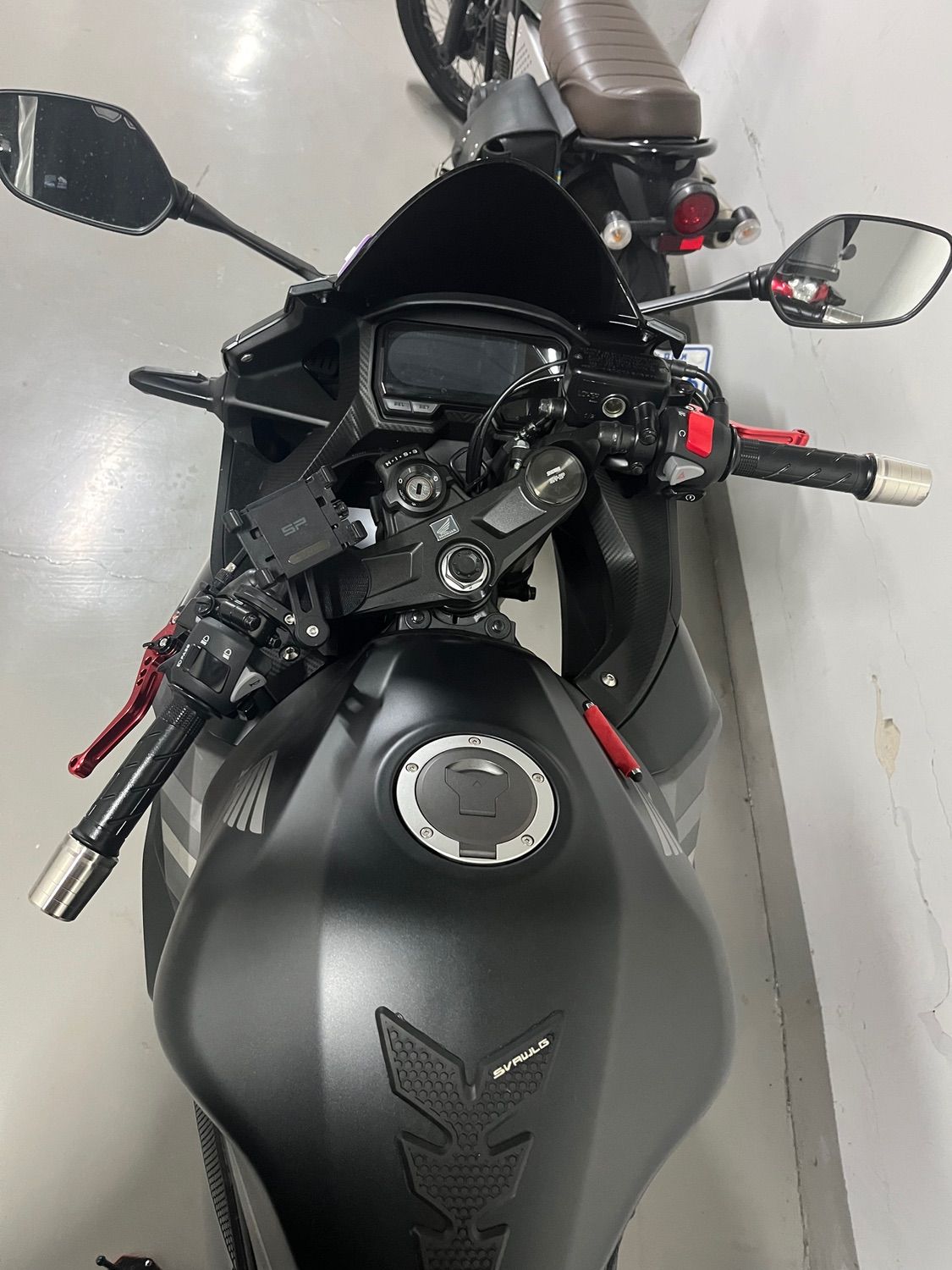 혼다 CBR 500 R thumb 2