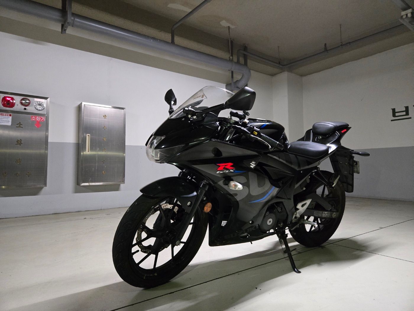 스즈키 GSX R 125 ABS main