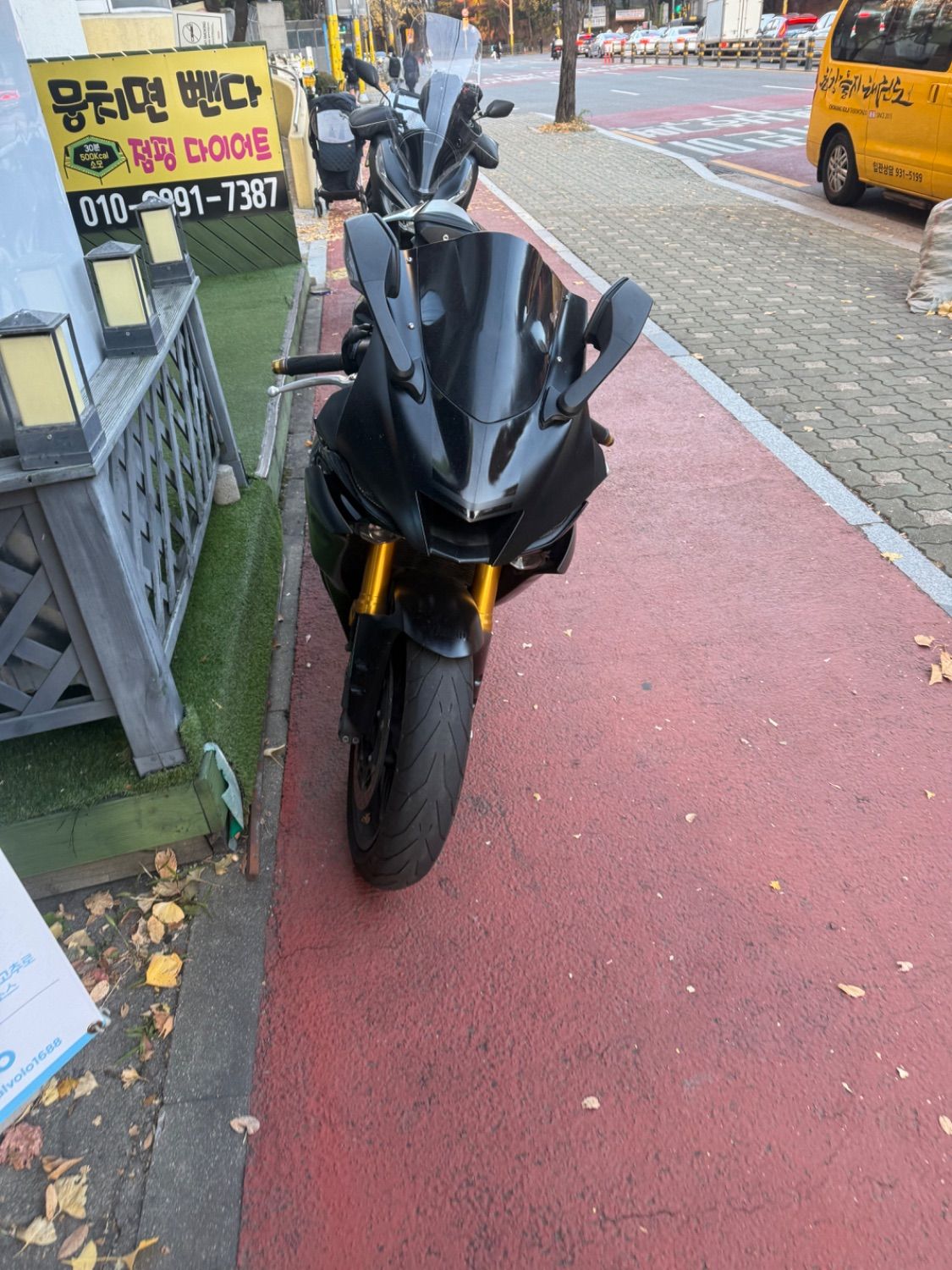 야마하 YZF R6 thumb 2