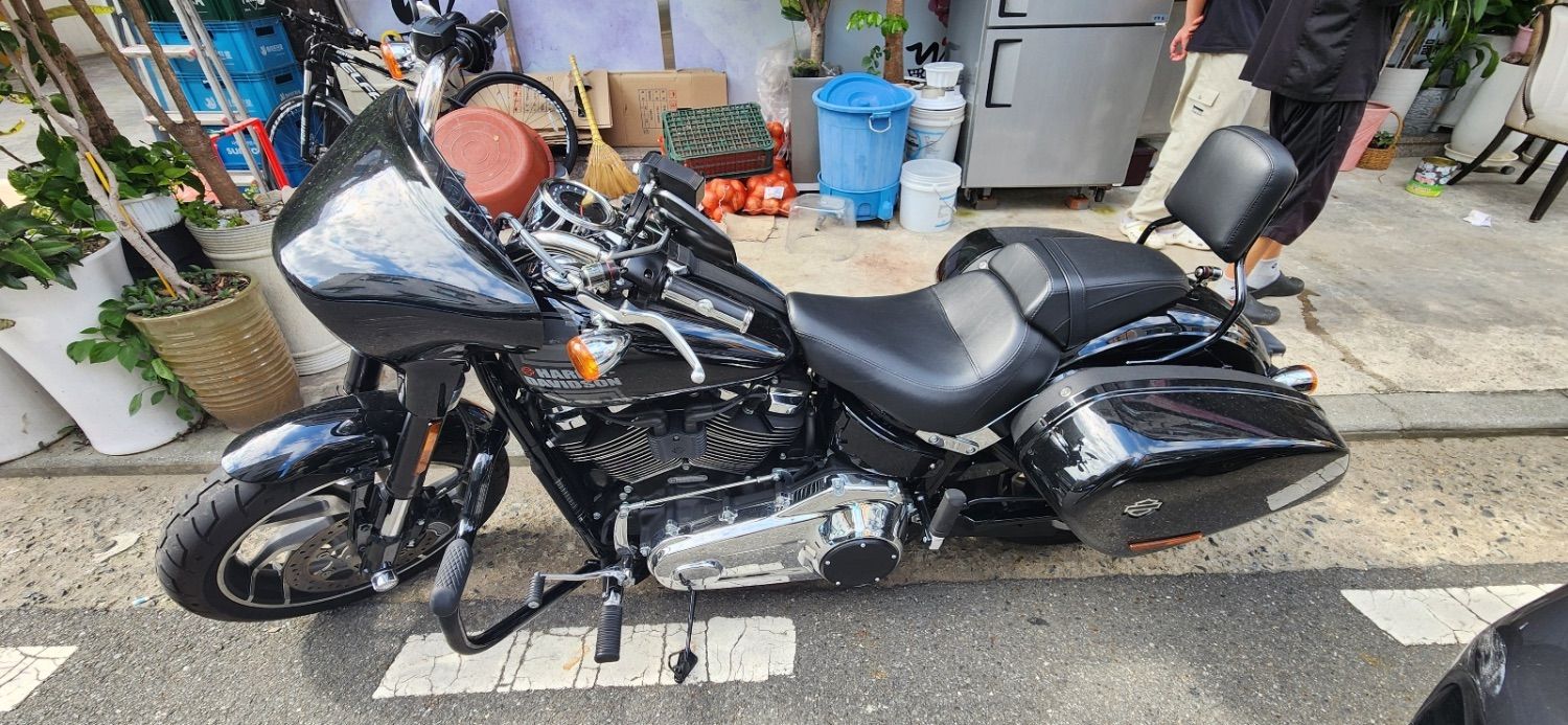 할리데이비슨 스포츠 글라이드 more