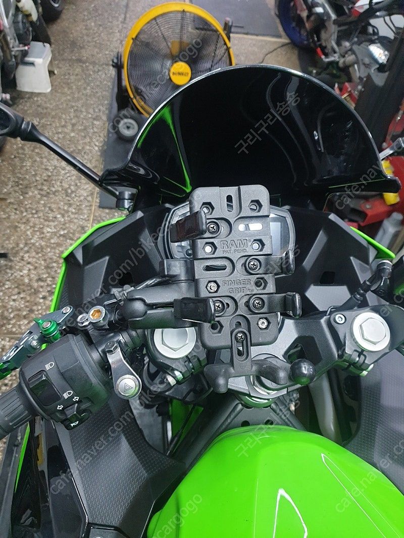 가와사키 닌자 400 ABS thumb 2