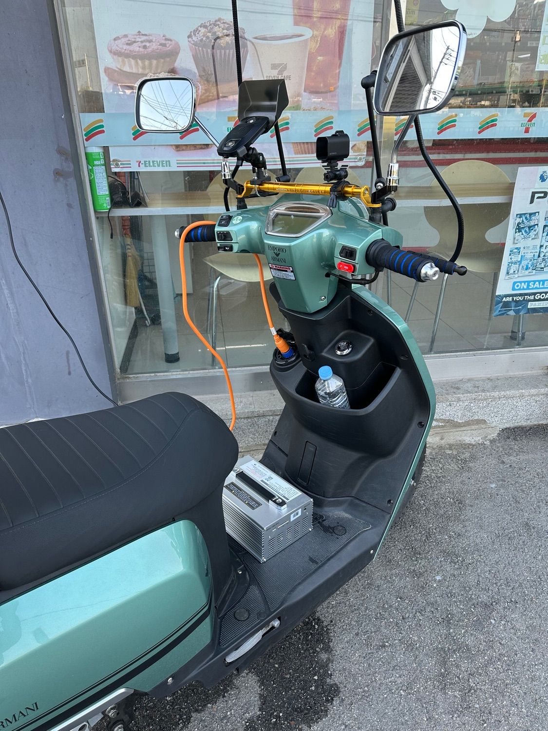 기타 EV E6 thumb 2