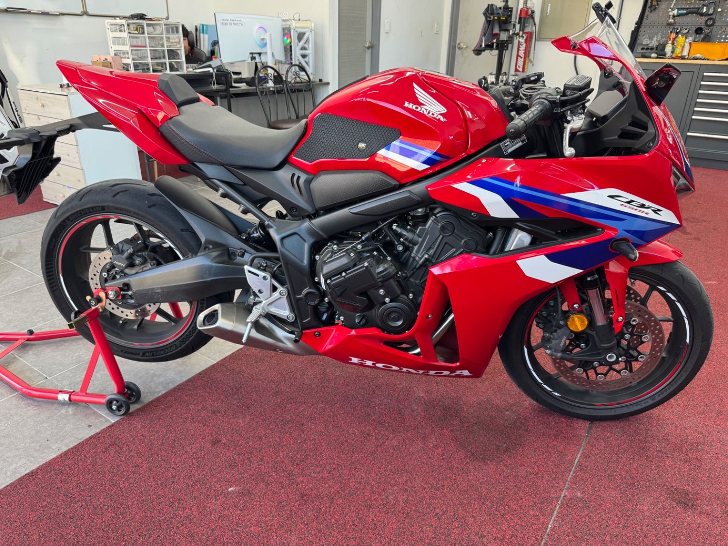 혼다 CBR 650 R E-CLUTCH more