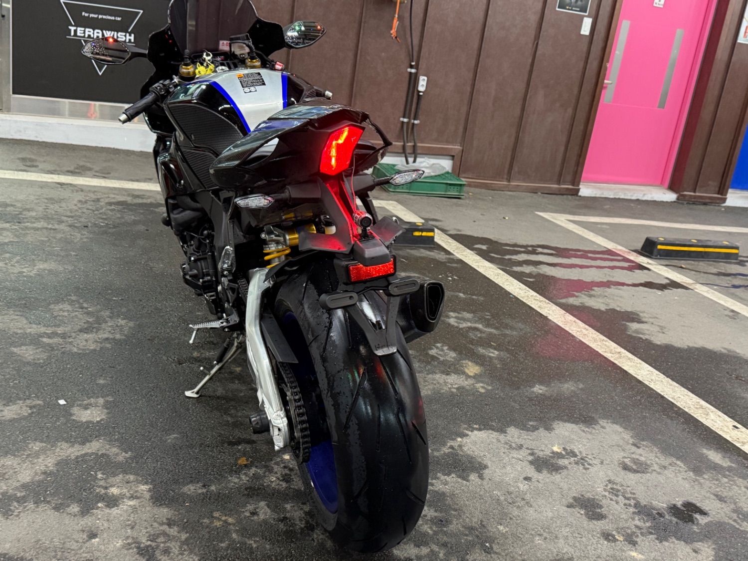 야마하 YZF R1 M more