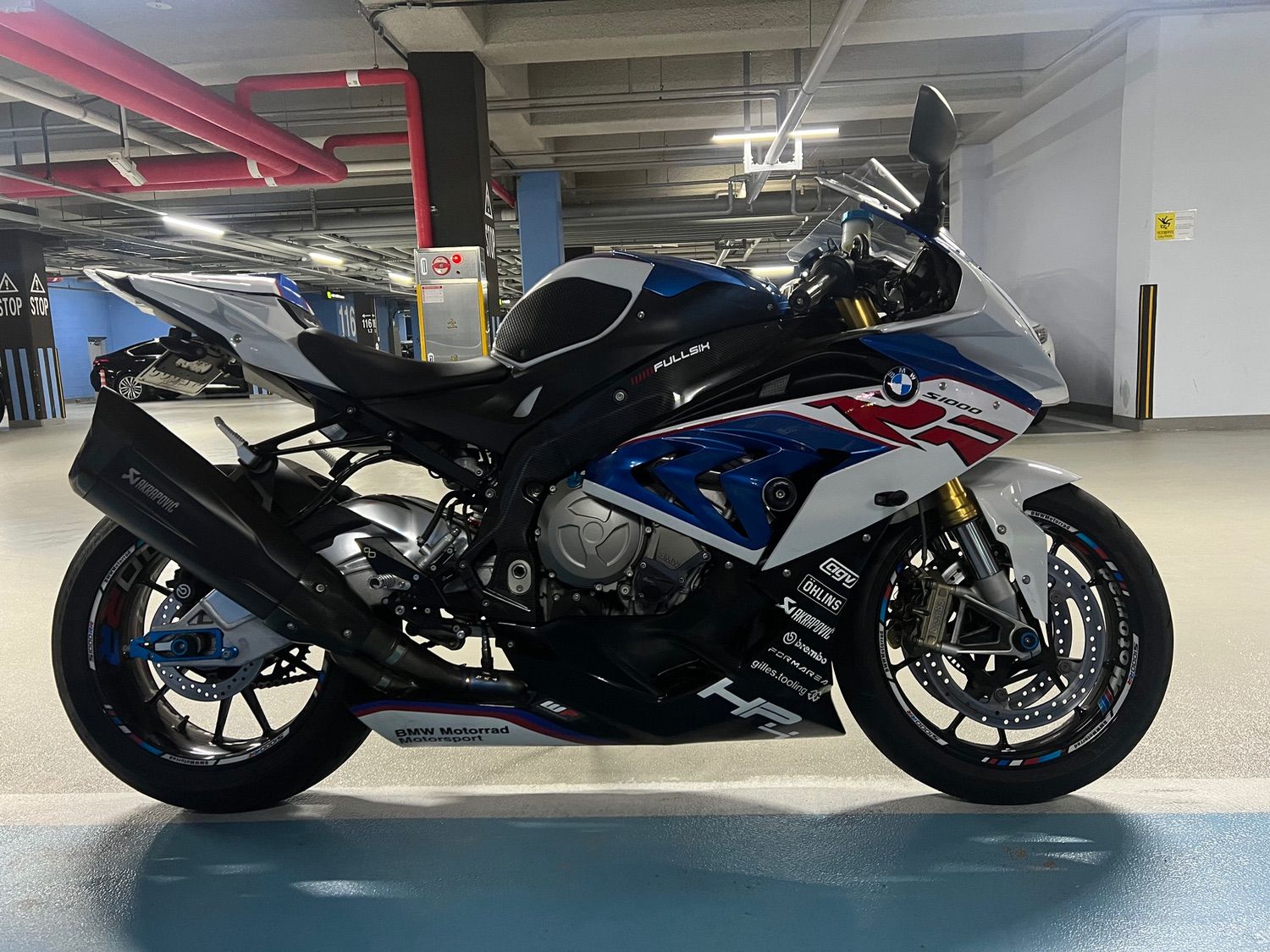 BMW S 1000 RR more