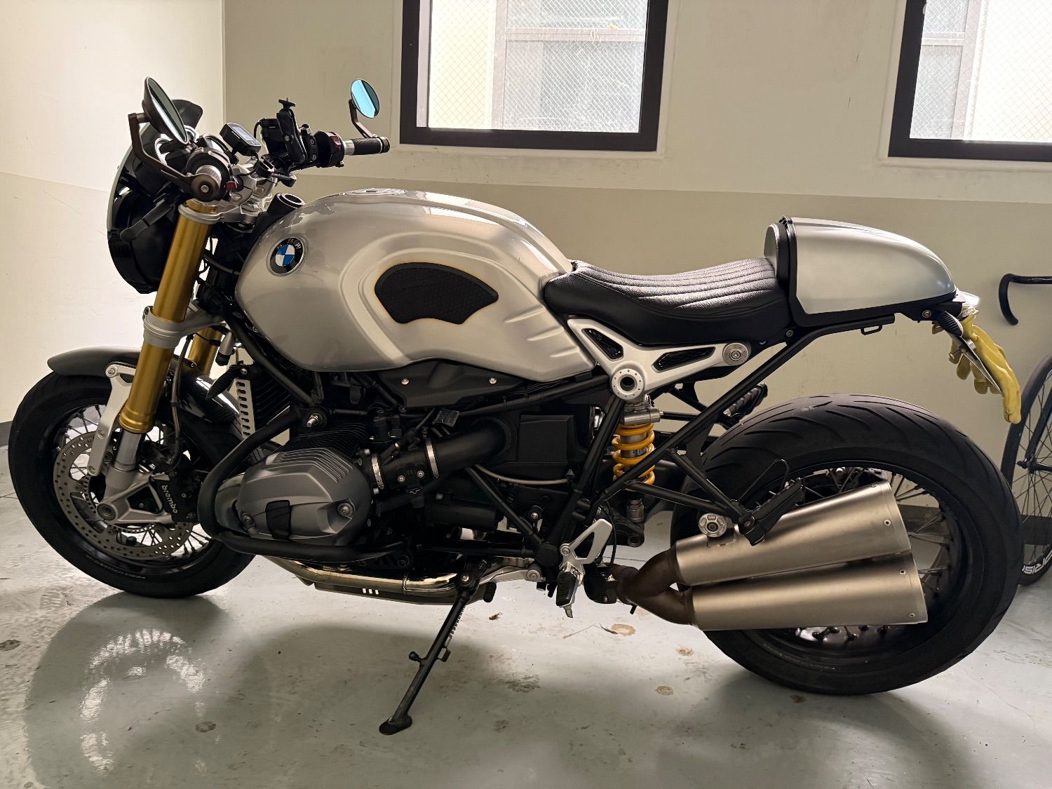 BMW R 12 nine T 2016 화이트 사진 2