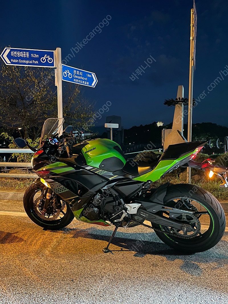 가와사키 닌자 650 thumb 2