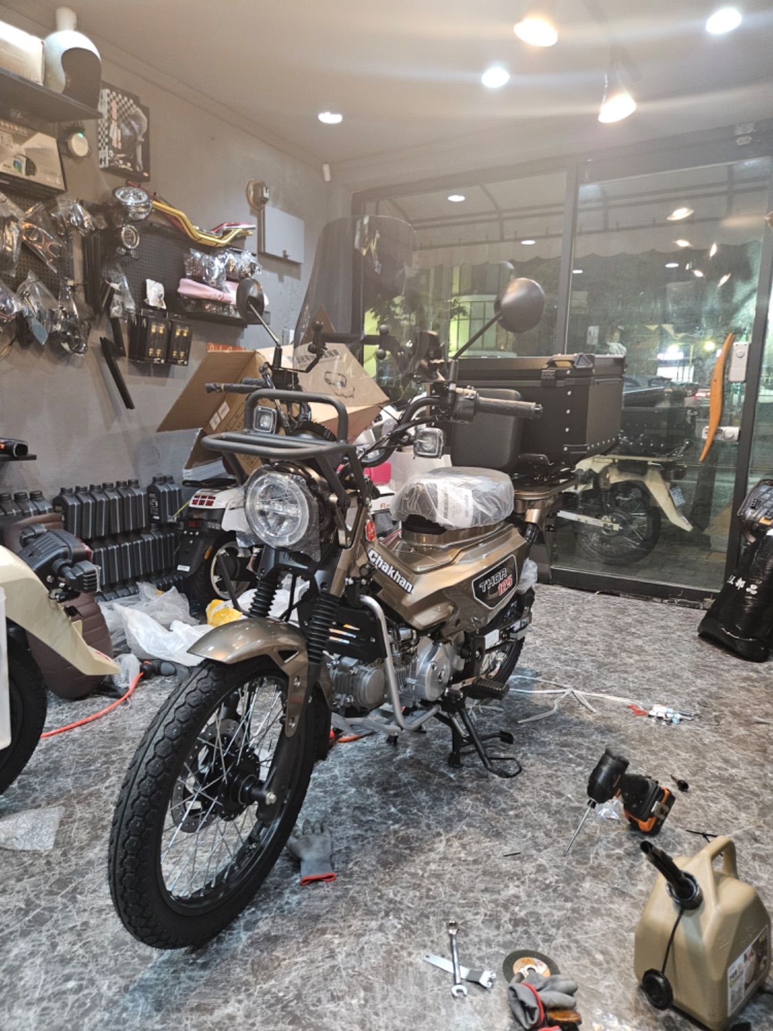 착한스쿠터 토르 125 thumb 2