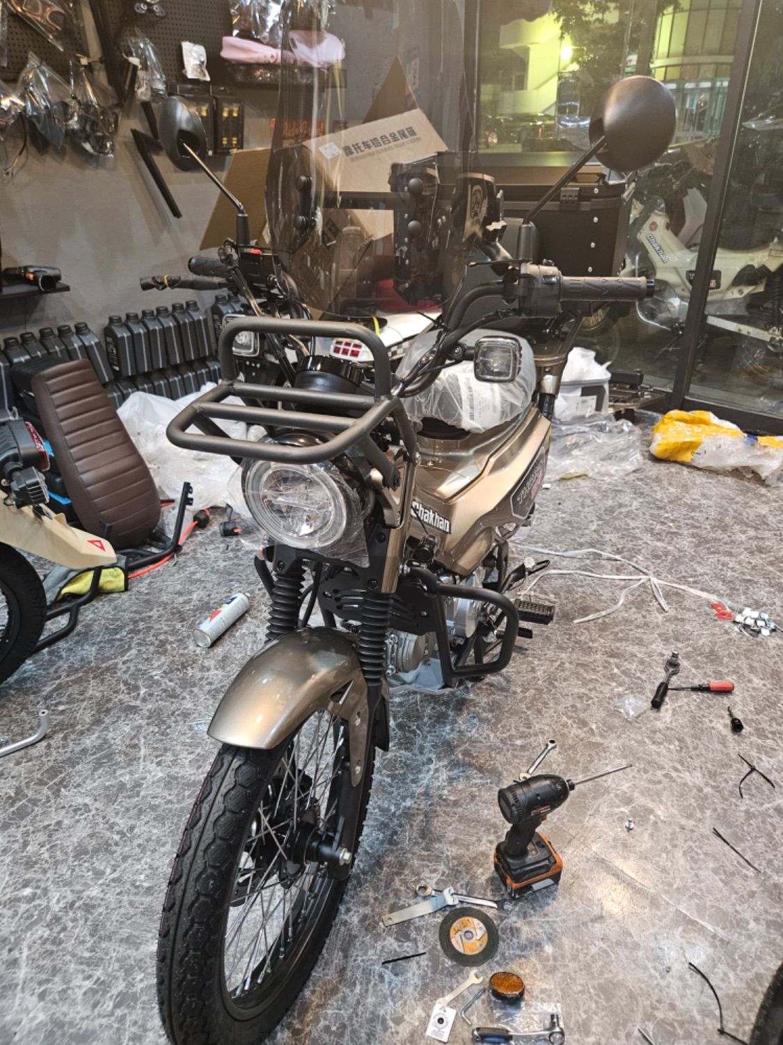 착한스쿠터 토르 125 main