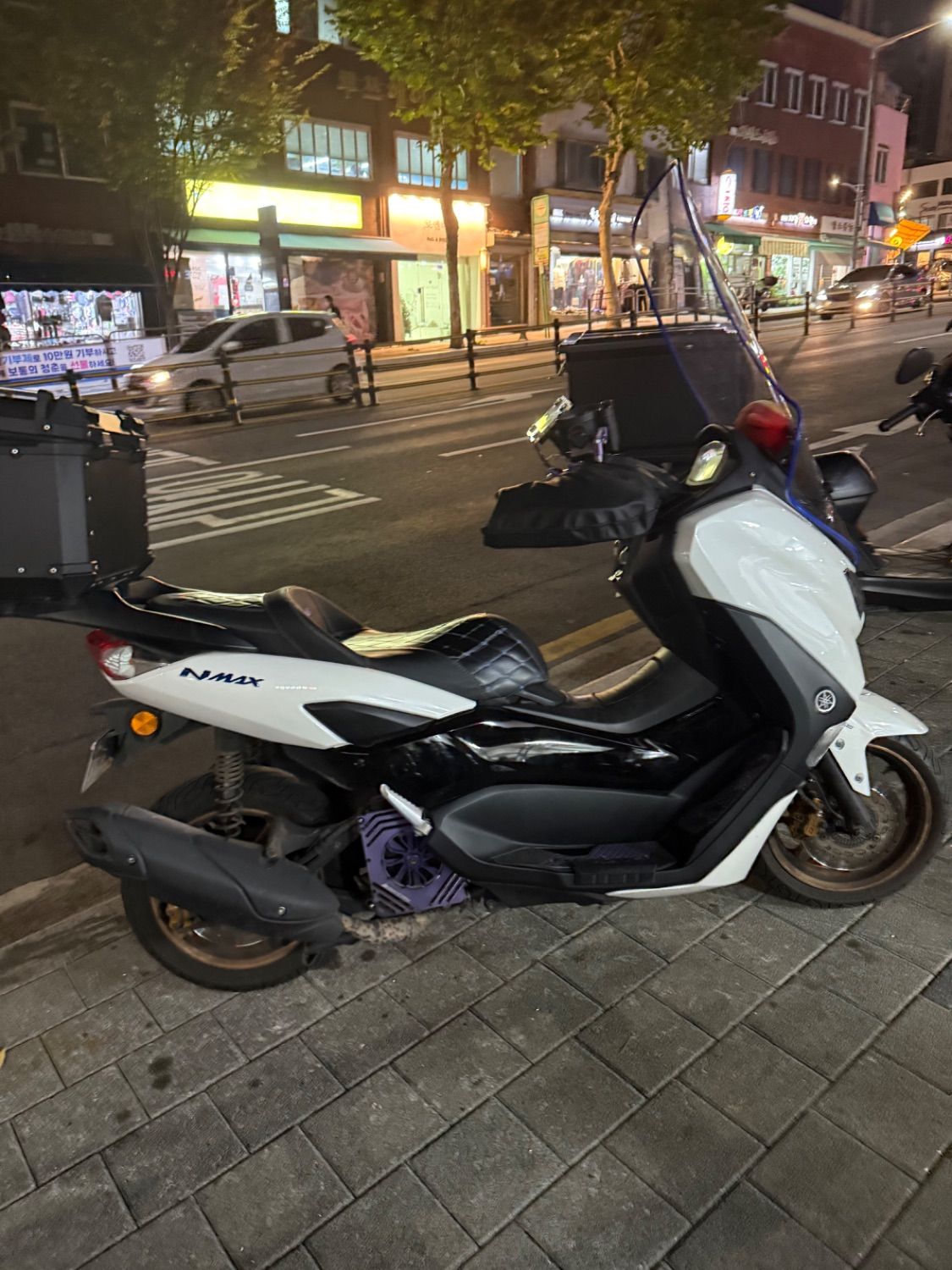 야마하 NMAX 155 more