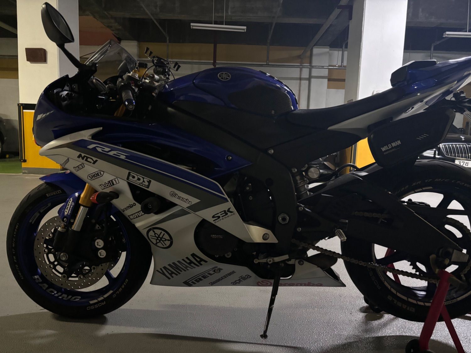 야마하 YZF R6 thumb 2
