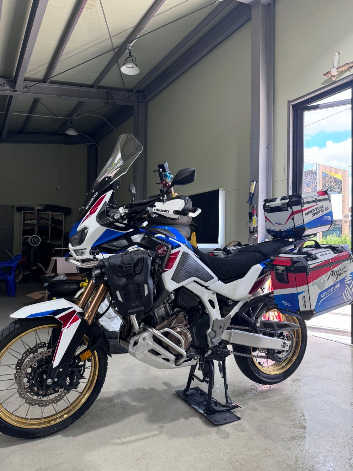 혼다 아프리카 트윈 CRF 1100 L 어드벤처 스포츠 ES DCT thumb 2