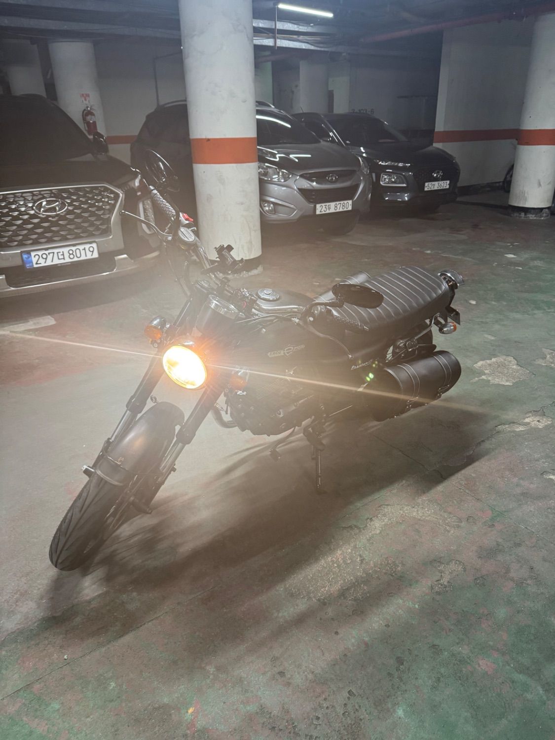 엘로이모터스 팬텀 125 S thumb 2