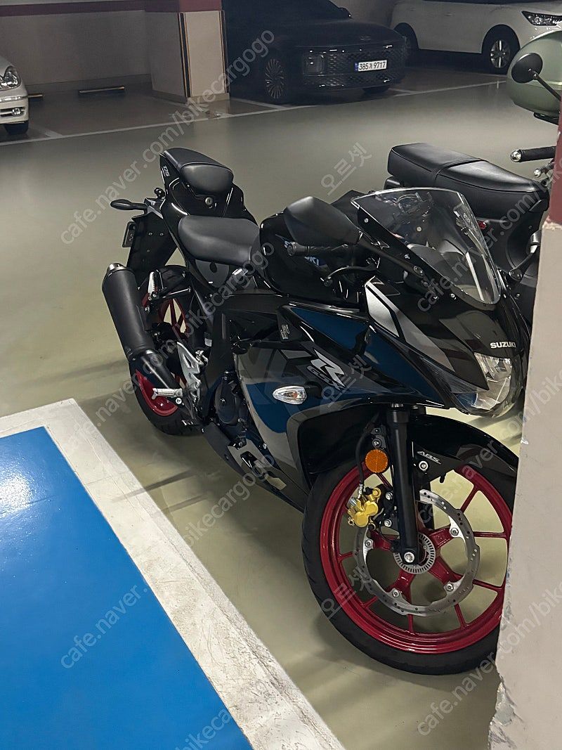 스즈키 GSX R 125 ABS main