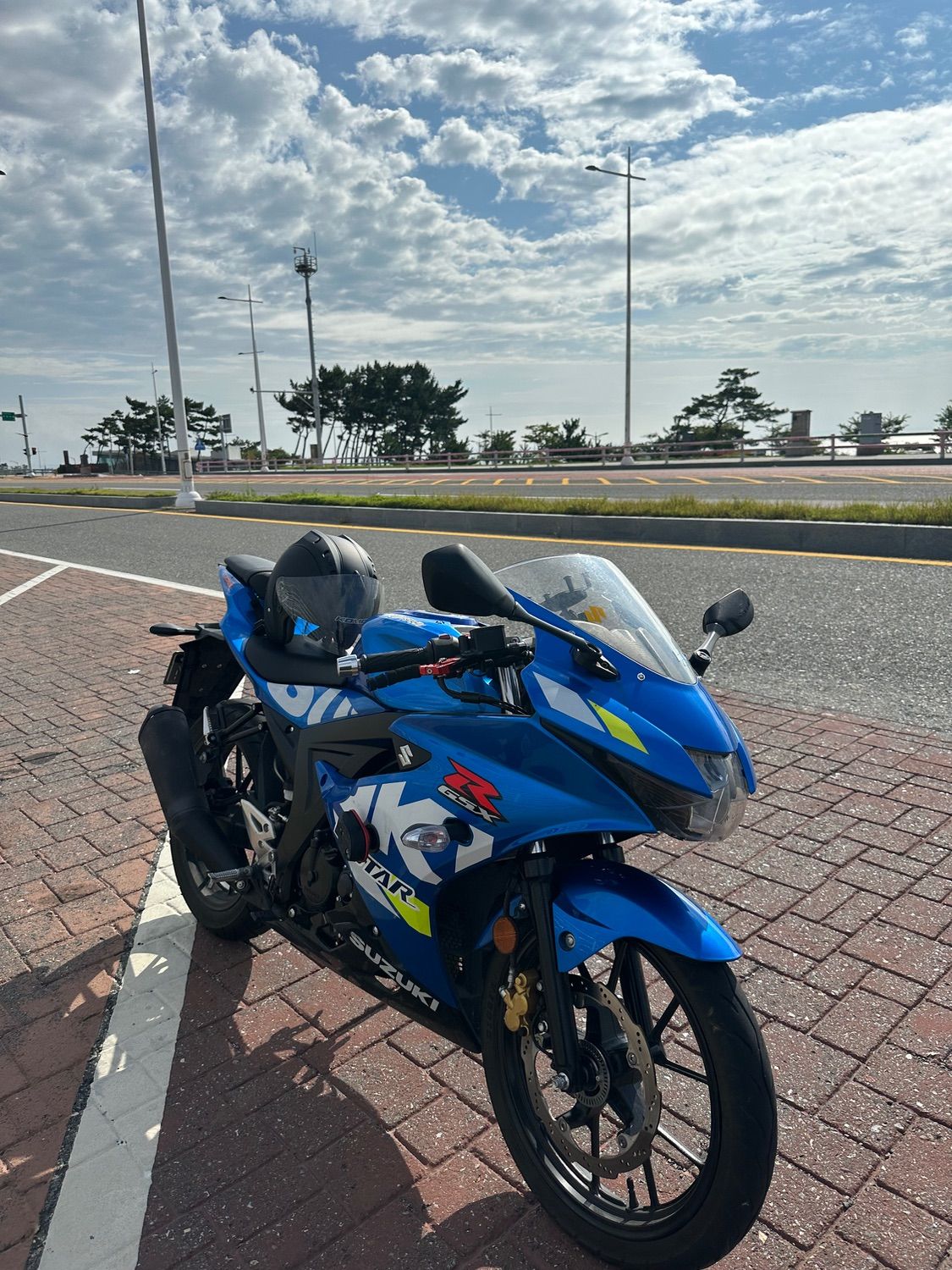 스즈키 GSX R 125 ABS main