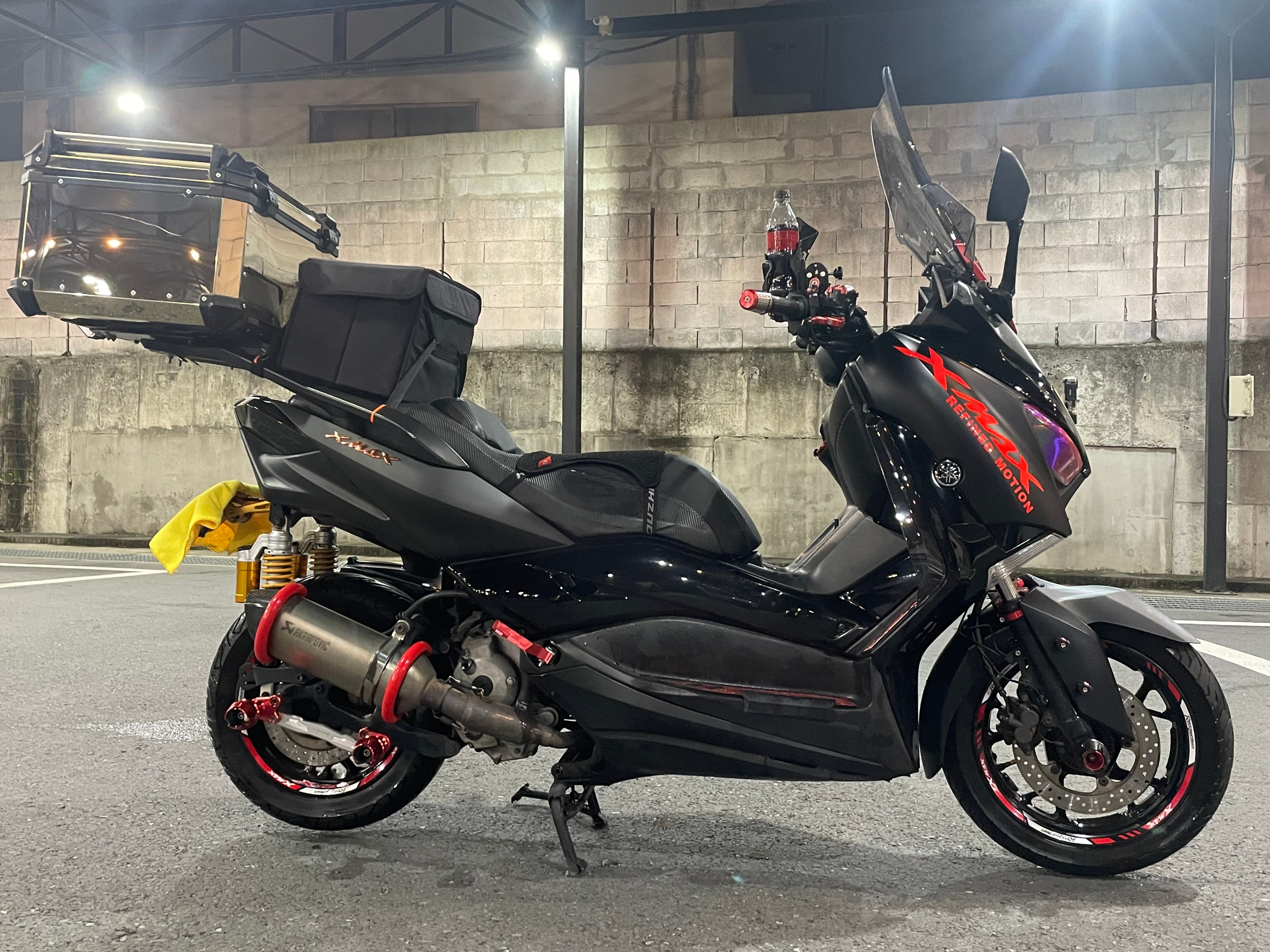 야마하 XMAX 300 ABS more