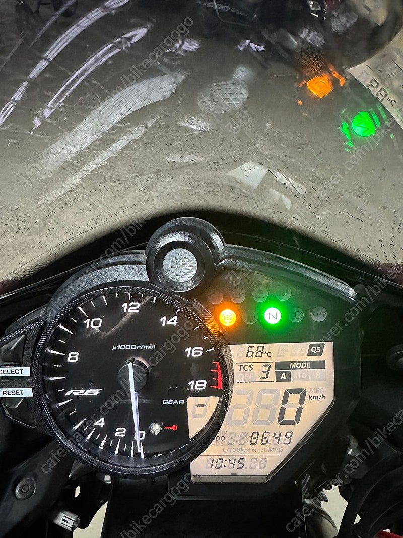 야마하 YZF R6 more