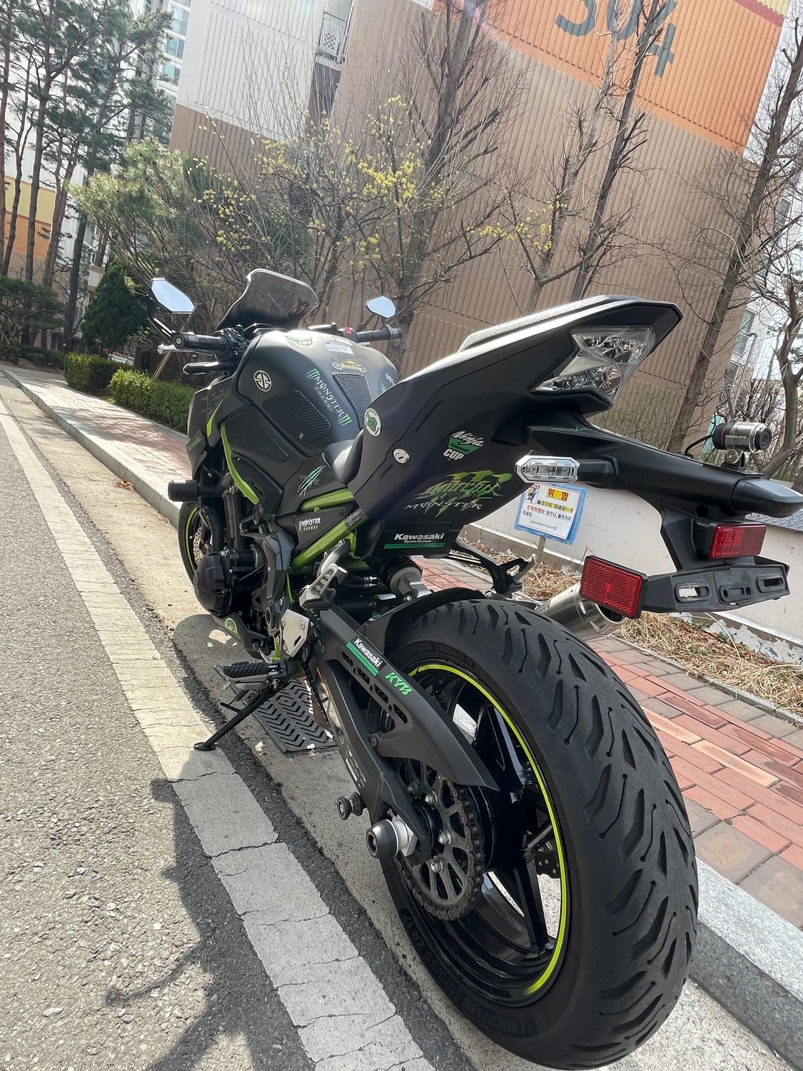 가와사키 Z 900 2021 블랙 사진 5